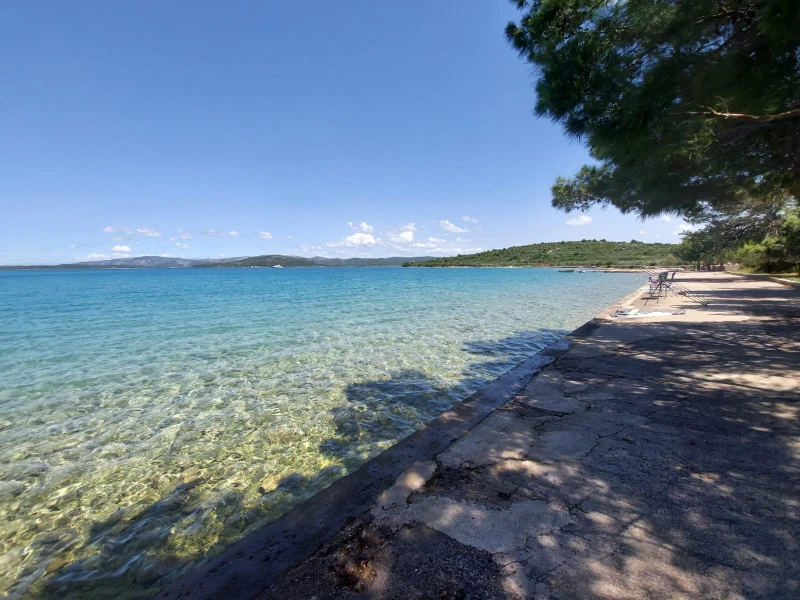 Mobile home Charly, Tisno