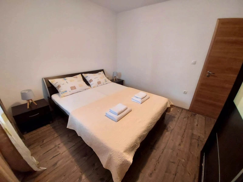 Charly 1, Camere