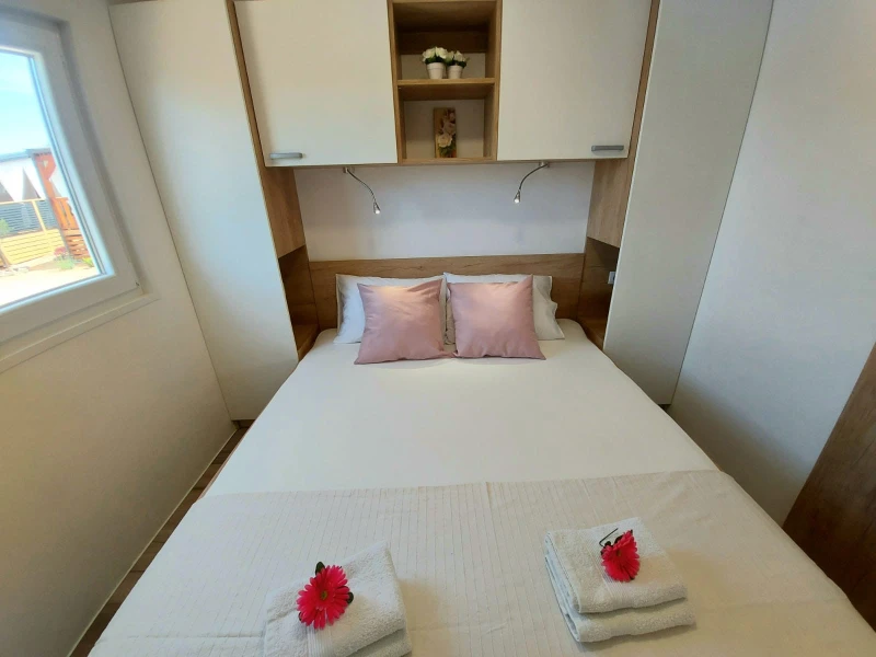 Charly 5, Camere
