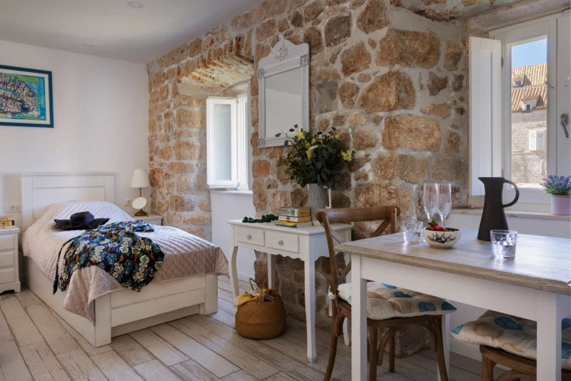 BENEDIKT BENKO's deluxe room (Soba)