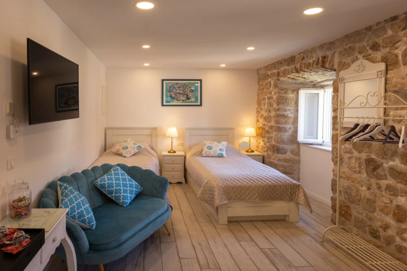 BENEDIKT BENKO's deluxe room (Soba)