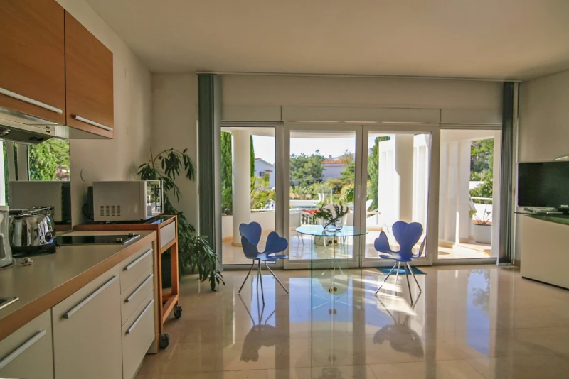 Apartment 2 Tranquility