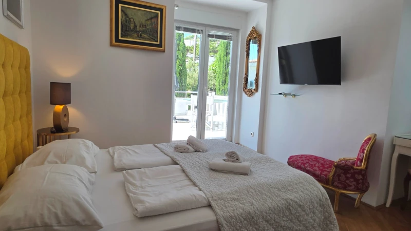 Apartment 5 Serenity, Bedrooms