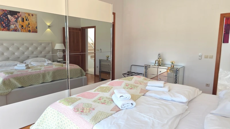 Apartment 6 Ecstasy, Bedrooms