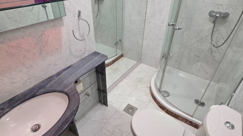 Studio 4 Heaven, Bathroom / WC