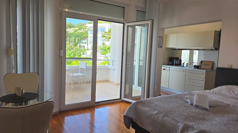 Studio 4 Heaven, Bedrooms