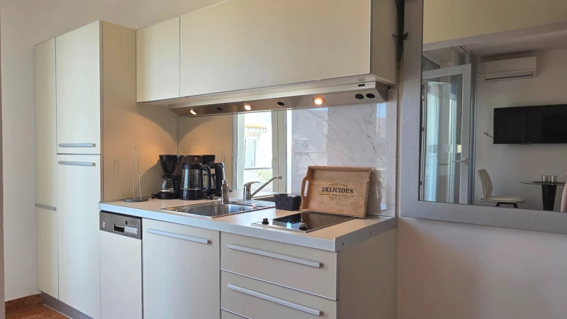 Studio 4 Heaven, Kitchen