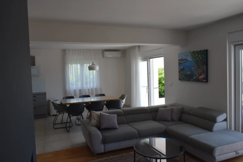 Villa Nikol, Living room