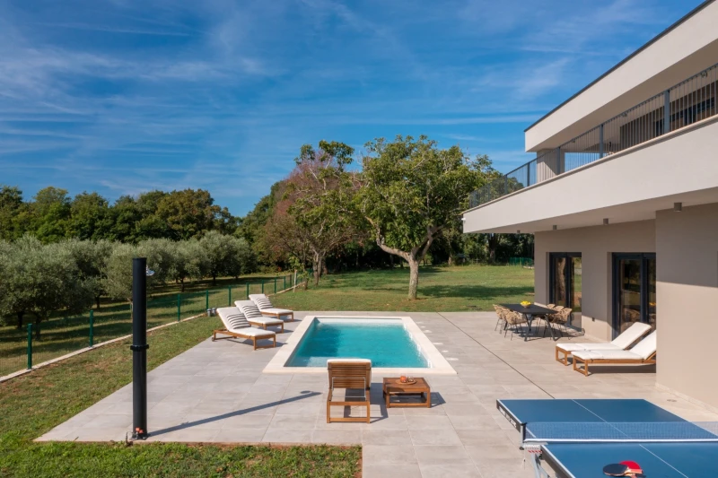 Villa Zidine, Puntera