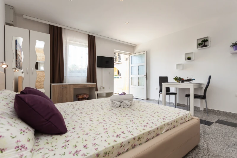 Superior studio with balcony, Zimmer