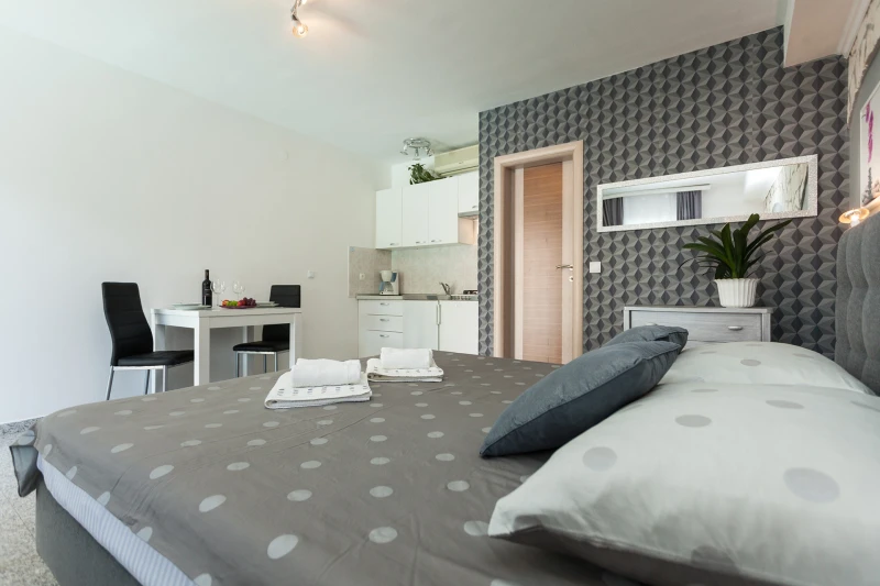 Studio ground floor, Zimmer