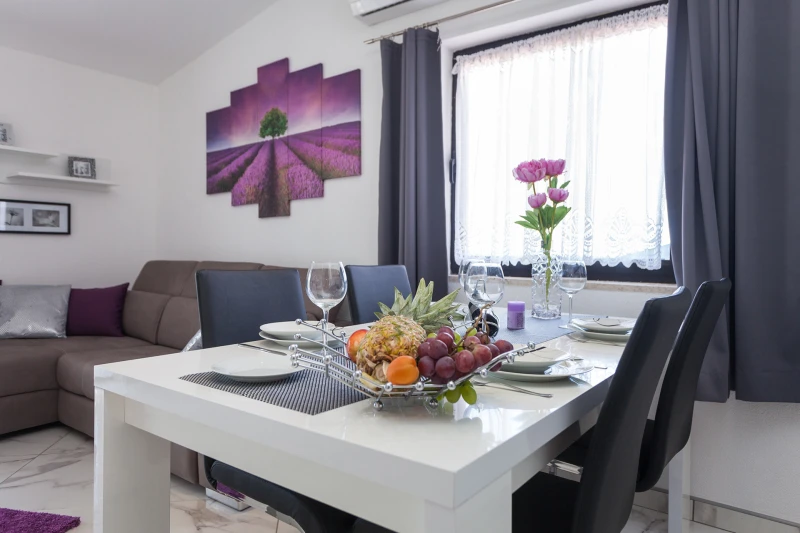 Superior two bedroom apartment, Wohnzimmer