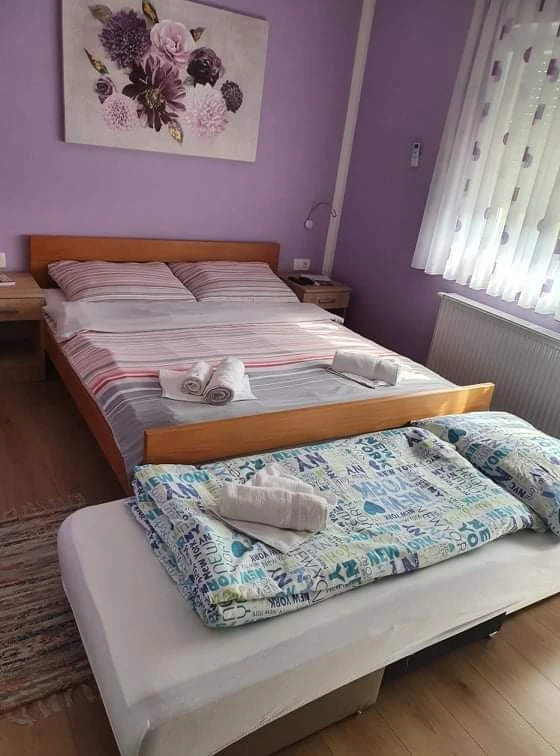Studio apartman 2, Zimmer