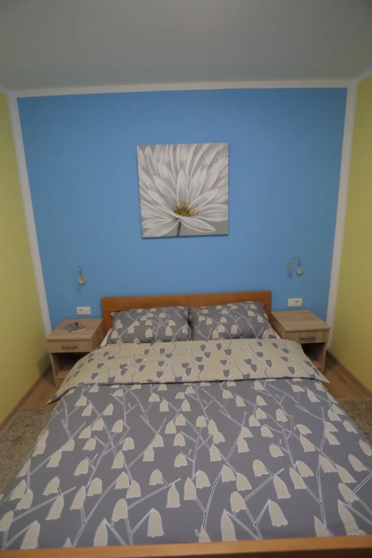 Apartman 3, Zimmer