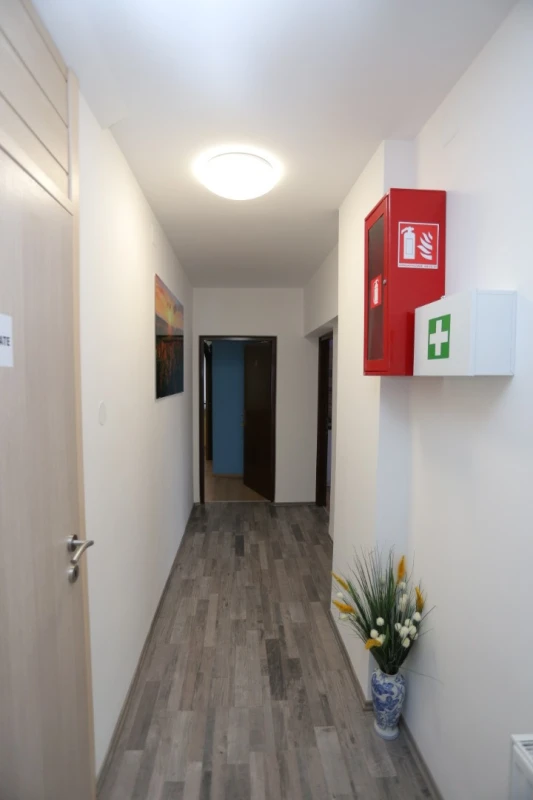 Studio apartman 2, Zimmer