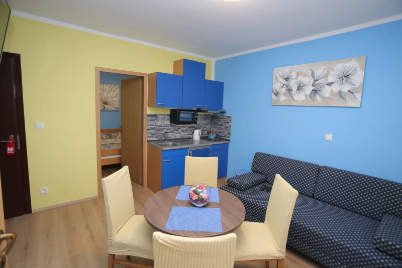 Apartman 3, Küche