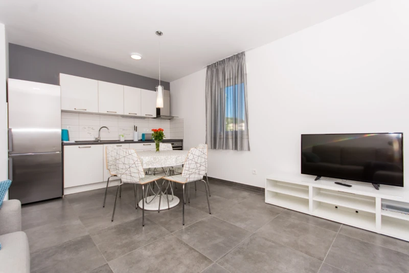 B1, Kitchen