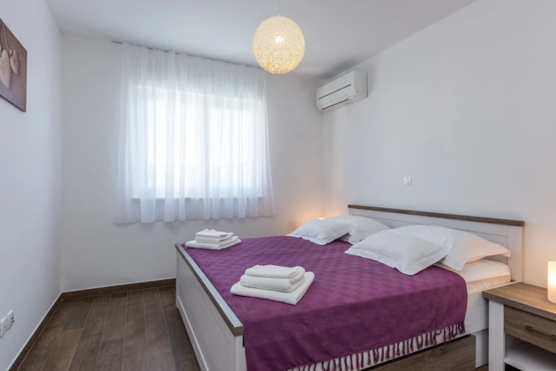 A2, Bedrooms