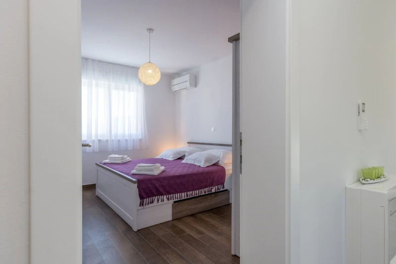 A2, Bedrooms
