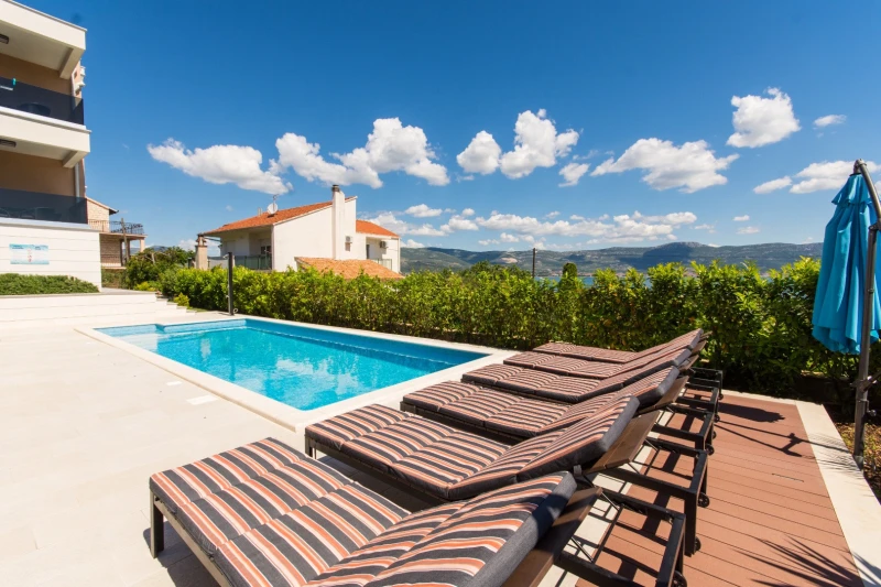 VILLA PIRAMIDA, Slatine