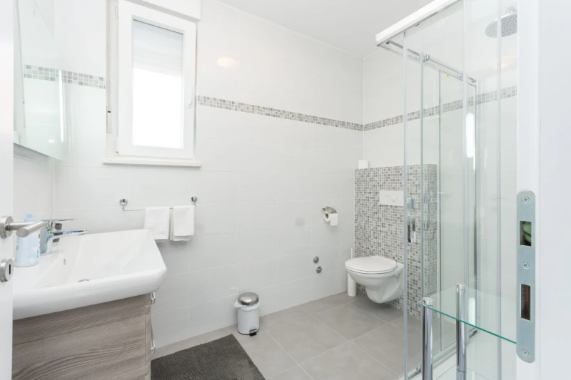 B2, Bathroom / WC
