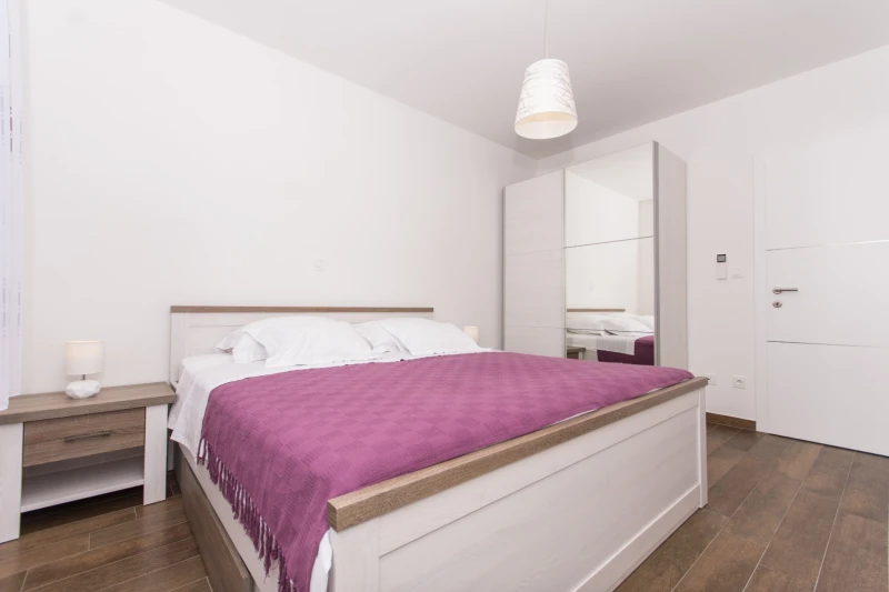 A1, Bedrooms