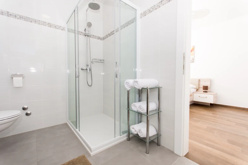 B1, Bathroom / WC