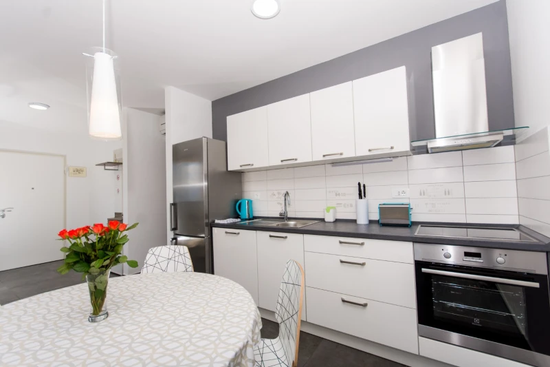B1, Kitchen