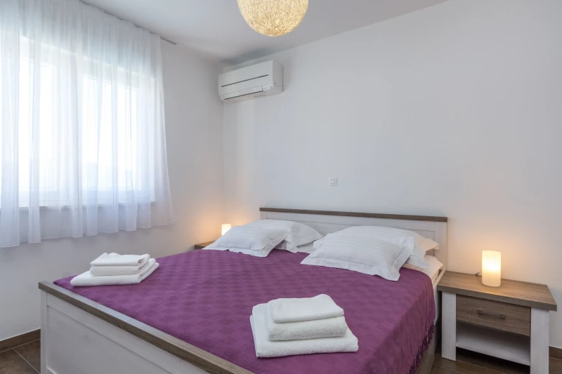 A2, Bedrooms