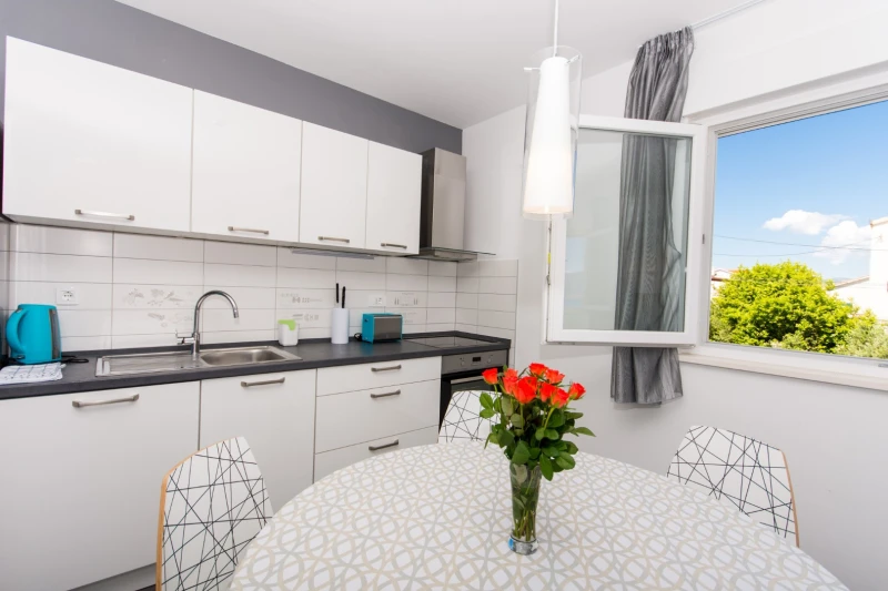 B1, Kitchen