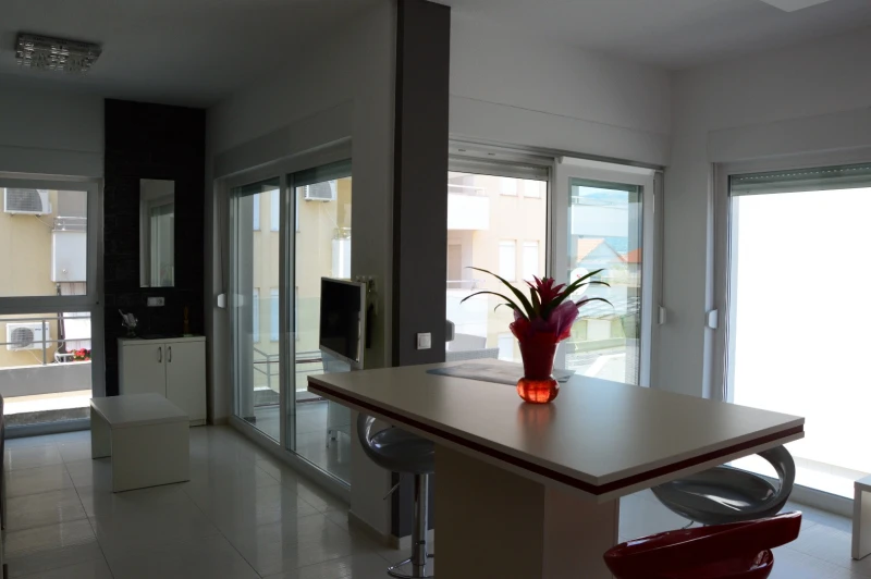 Second Floor, Living room
