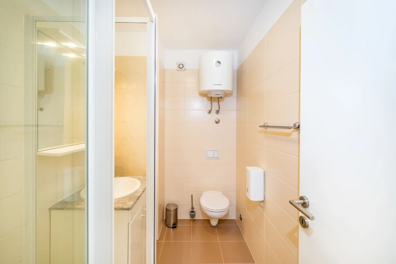 Apartment A2, Bathroom / WC