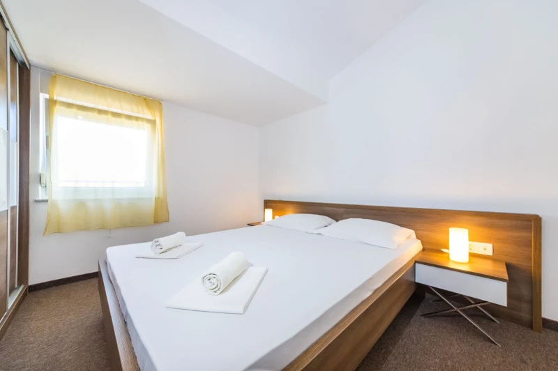 Apartment B4, Bedrooms