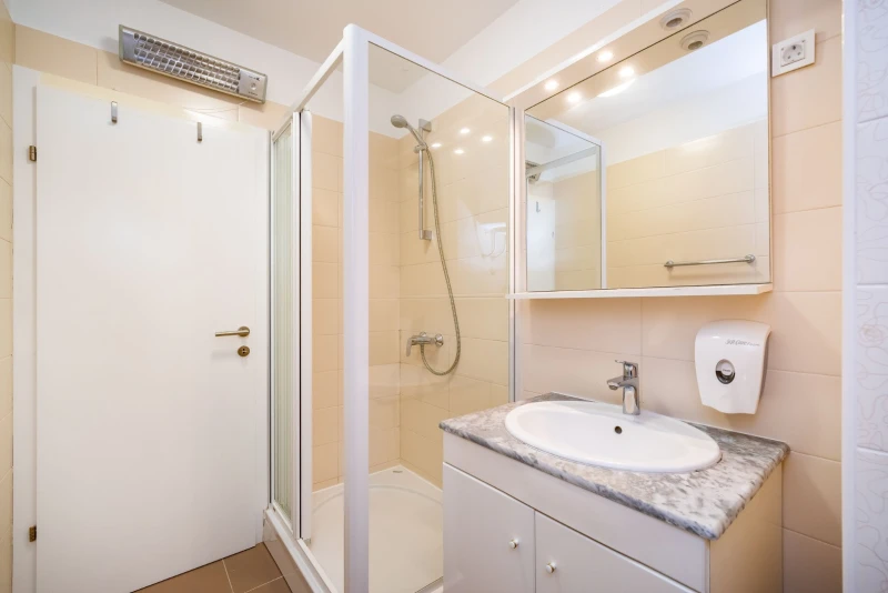 Apartment A2, Bathroom / WC