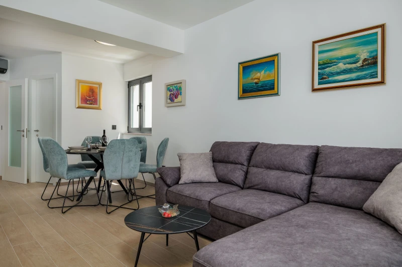 Apartman A3, Dnevni boravak