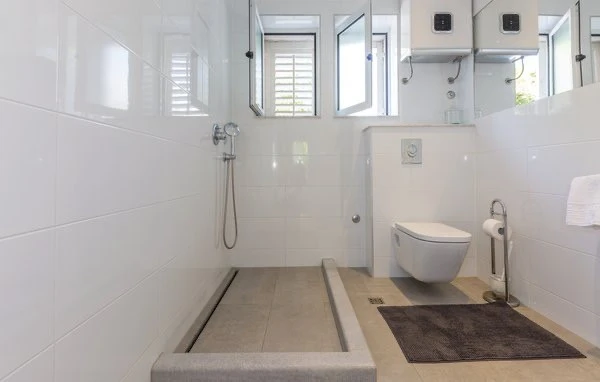 Apartment Mirta, Kupaonica / wc