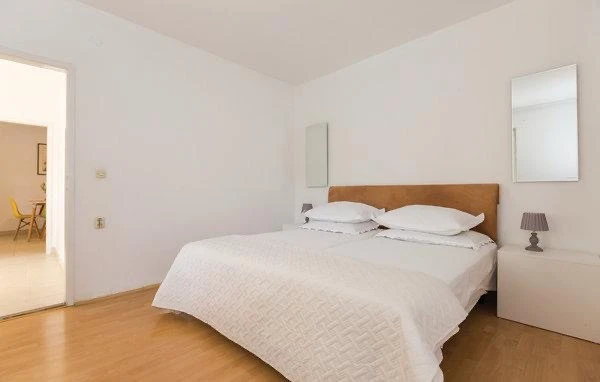 Apartment Lovor, Zimmer