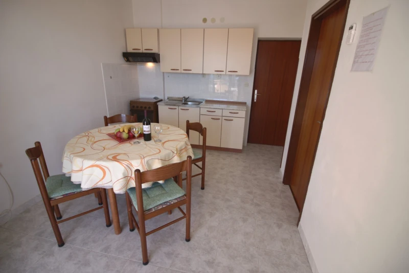 Apartment Silvio A, Cucina