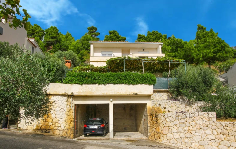 Villa Vanessa, Marušići