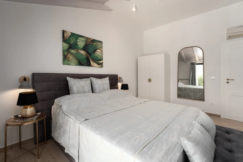 VILLA ROTI, Bedrooms