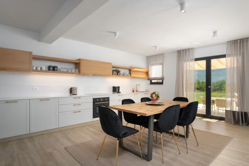 VILLA ROTI, Kitchen