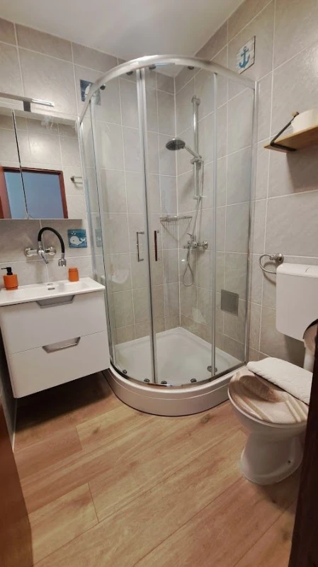 Apartman 11  (Moderan), Kupaonica / wc
