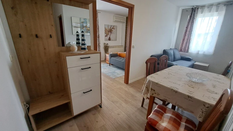 Apartman 12 (Luksuzni), Dnevni boravak
