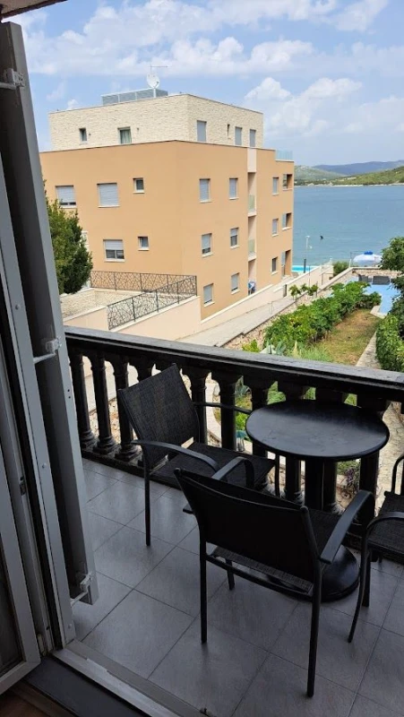 Apartman 12 (Luksuzni), Balkon / terasa