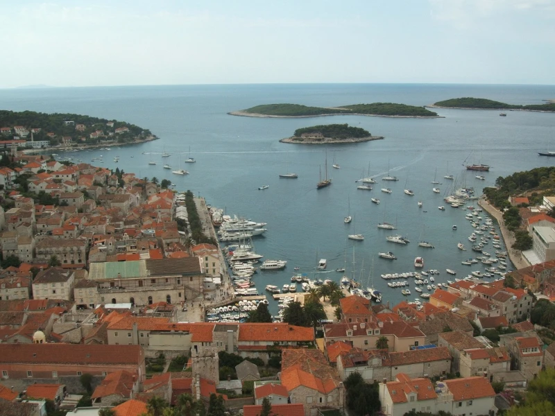 MĚSTO HVAR