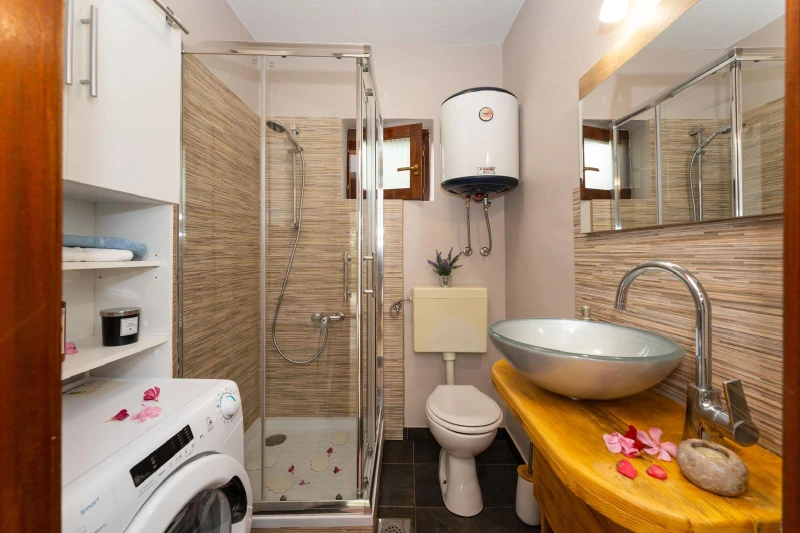 Ferienhaus Jadranka, Kupaonica / wc
