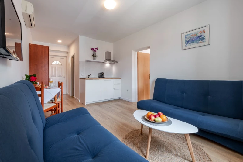 05 Apartman za 2+1 osobu - terasa s pogledom na more, Dnevni boravak