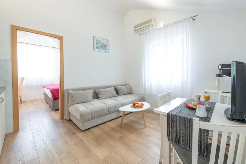07 Apartman 2+1 osobe - pogled na more, Dnevni boravak