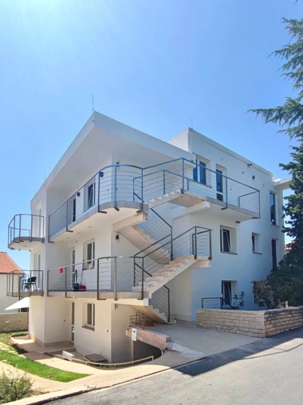 Guesthouse - Hotel California, Novalja