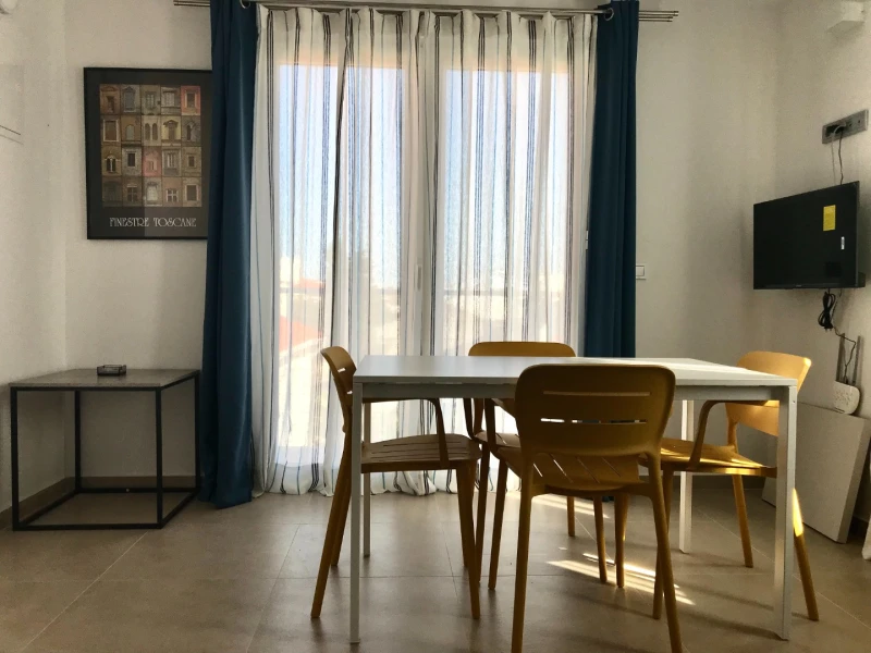 Apartment 1-5, Wohnzimmer